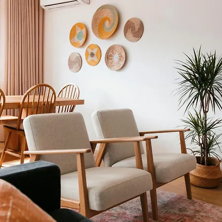 Cozy Downtown Apartament