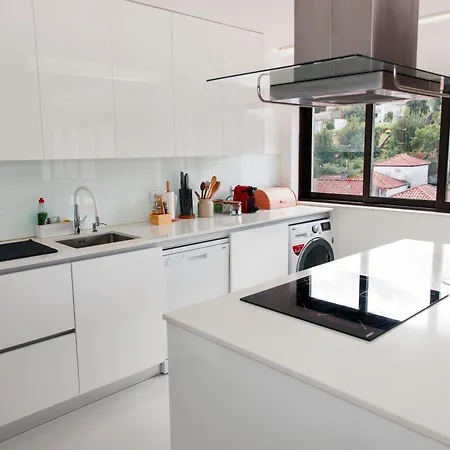Lejlighed Modern 3 Bedroom Near Geres *