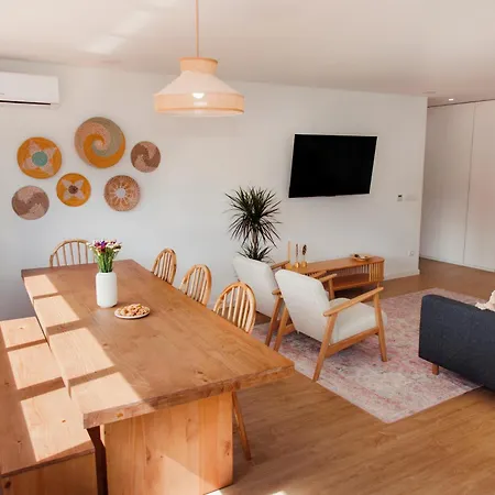Apartmán Modern 3 Bedroom Near Geres *