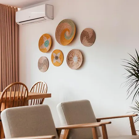 Modern 3 Bedroom Near Geres Апартаменты *