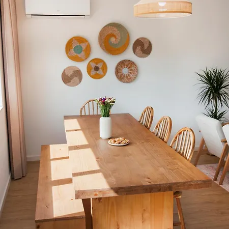 Modern 3 Bedroom Near Geres