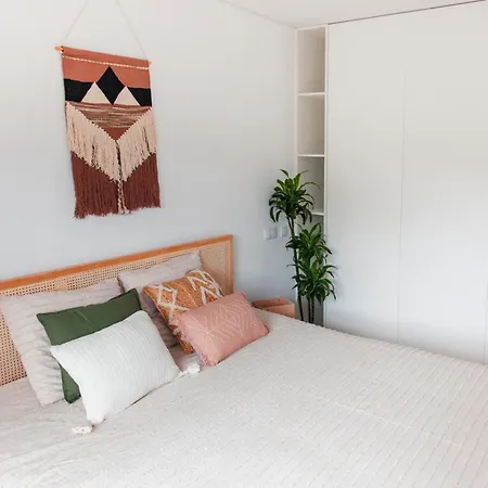 Apartmán Modern 3 Bedroom Near Geres *